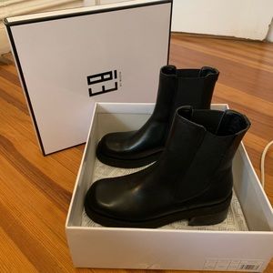 E8 Miista Chelsea Boots - never been worn